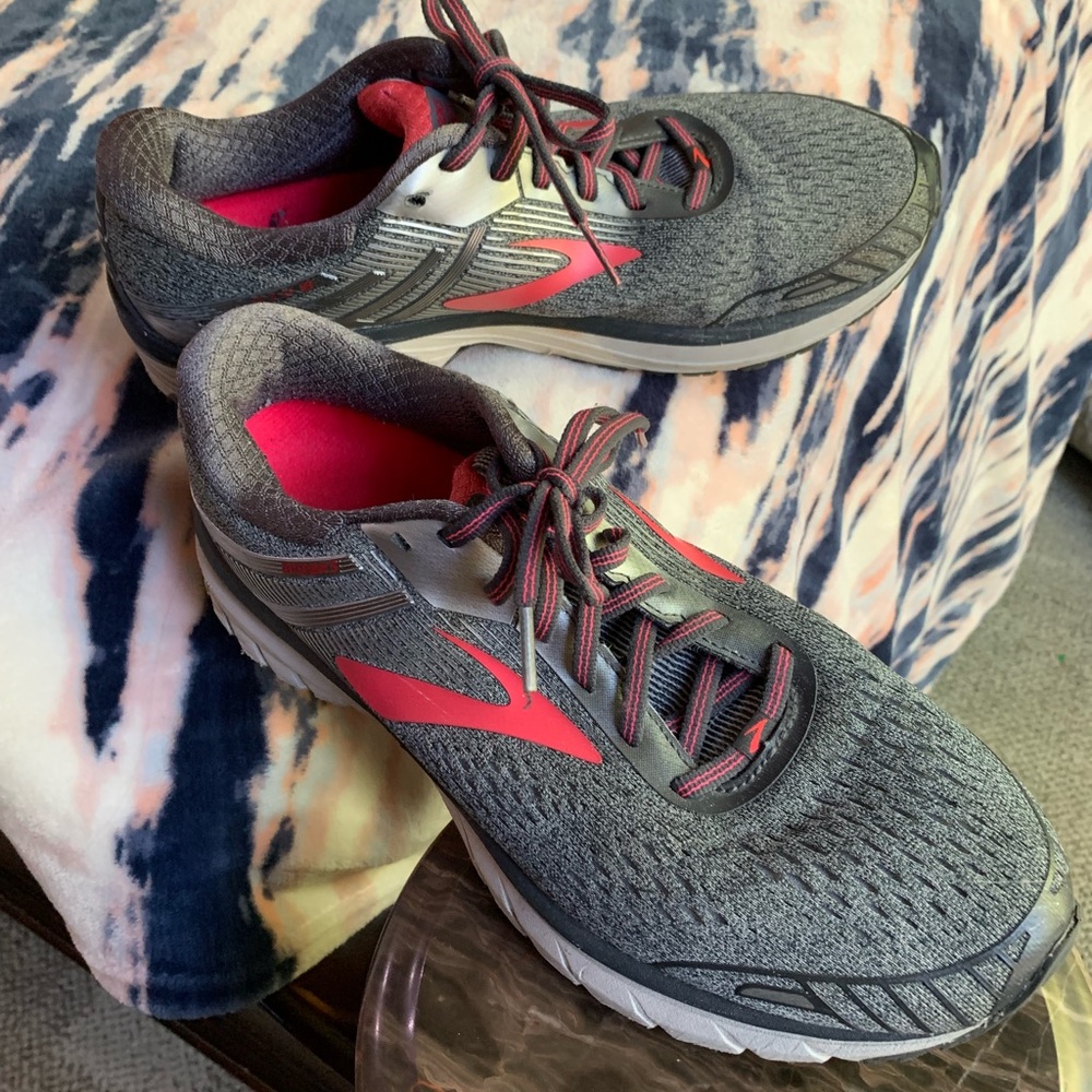Pink and Gray Brooks Athletic Shoes Size 11